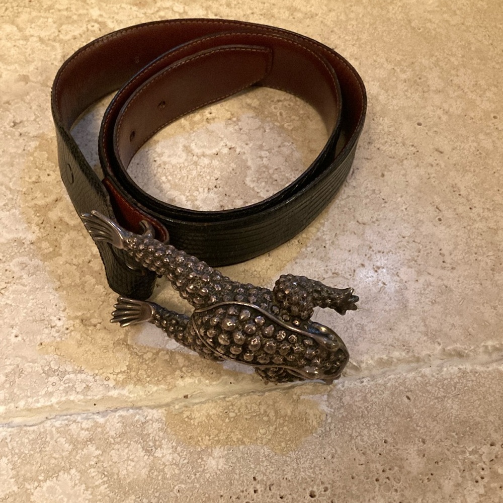 Kieselstein-Cord Frog with Black Lizard Belt, Size 3.
